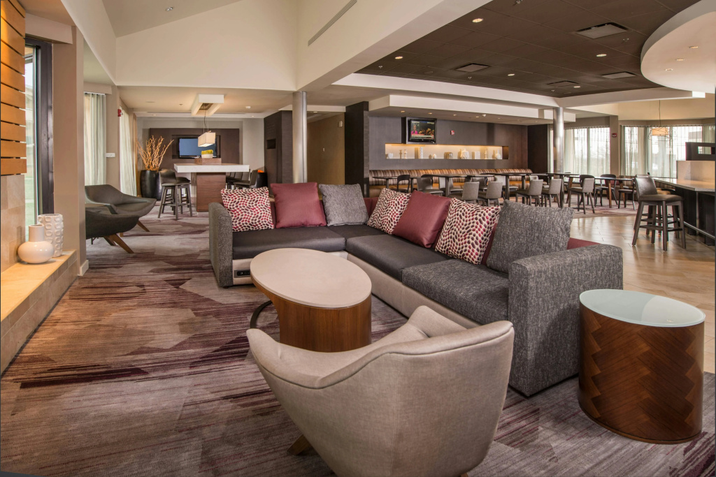 photo 1 of Courtyard by Marriott Baltimore BWI Airport