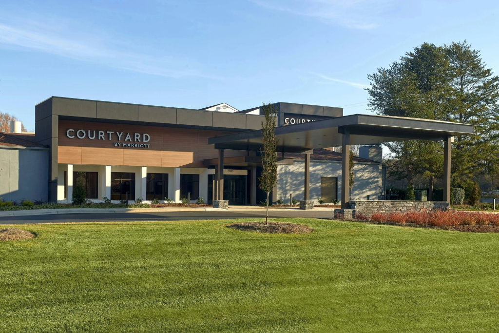 photo 1 of Courtyard by Marriott Charlotte Southpark
