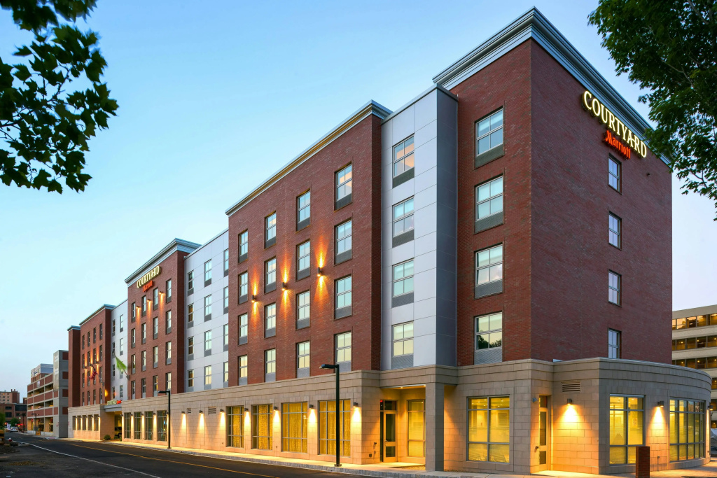 photo 1 of Courtyard by Marriott Edgewater NYC Area