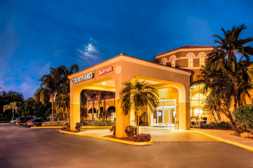 photo 1 of Courtyard by Marriott Fort Lauderdale North/Cypress Creek