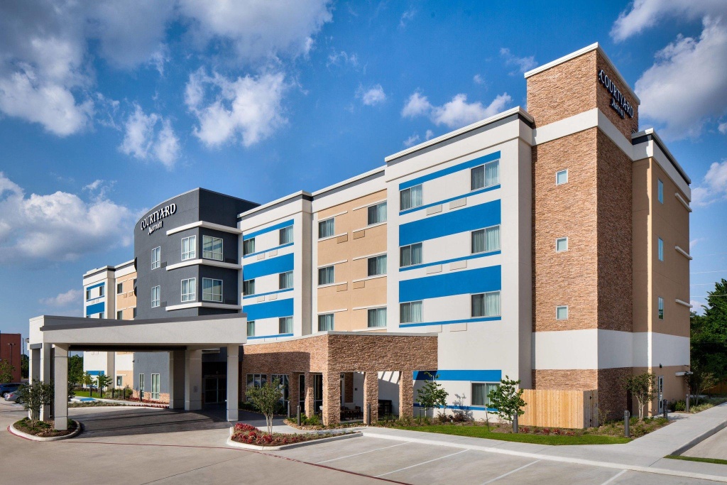 photo 1 of Courtyard by Marriott Houston Northwest/Cypress