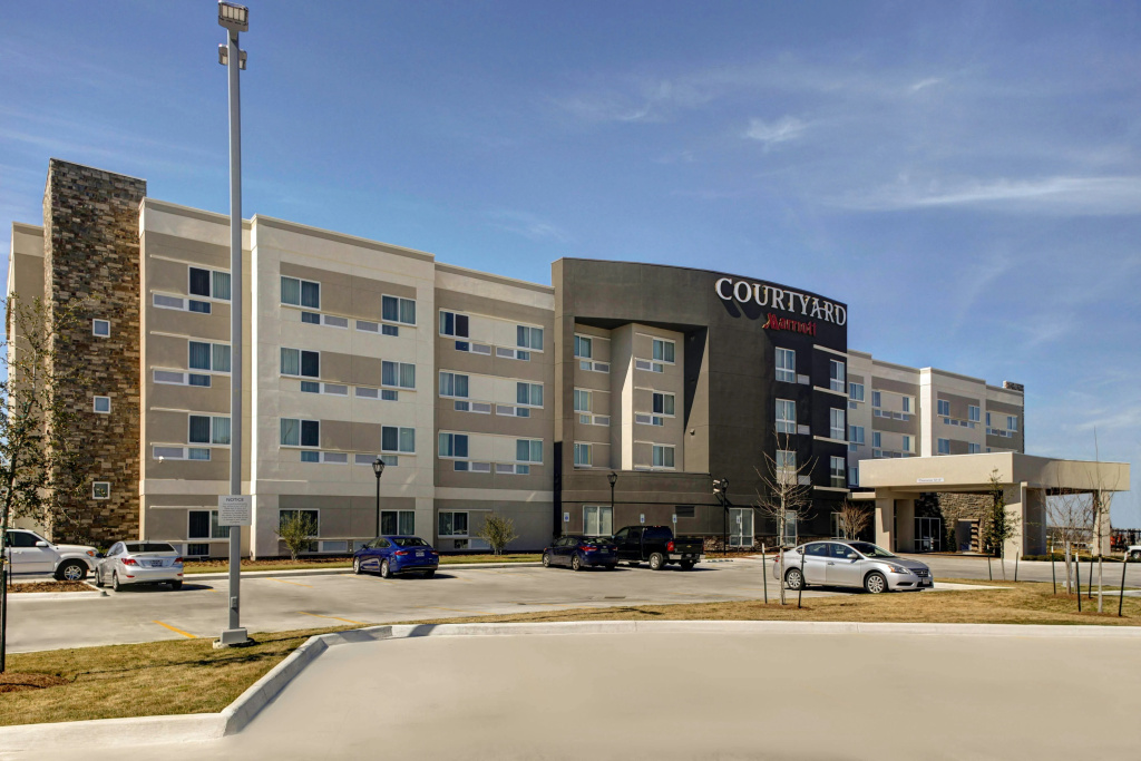 photo 1 of Courtyard by Marriott New Orleans Westbank/Gretna