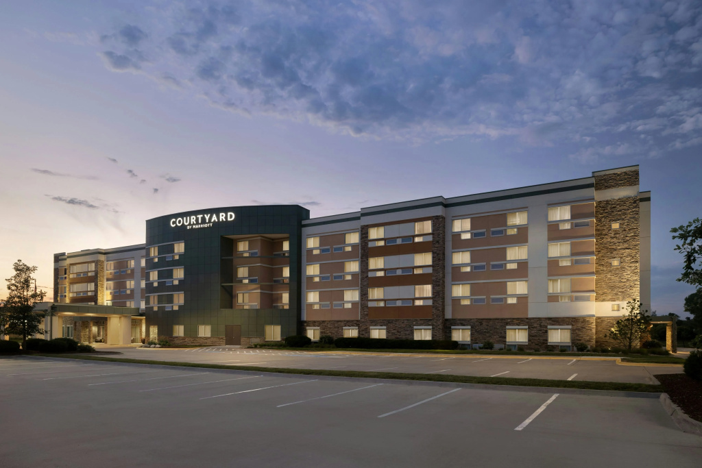 photo 1 of Courtyard by Marriott Omaha Bellevue Beardmore Event Center