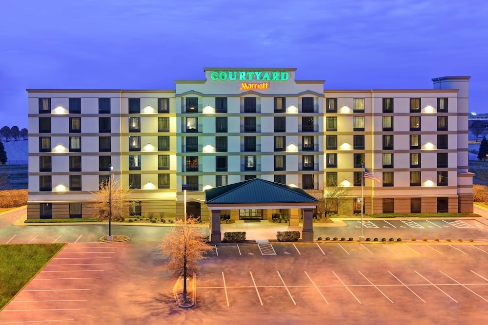 photo 1 of Courtyard Louisville - Airport