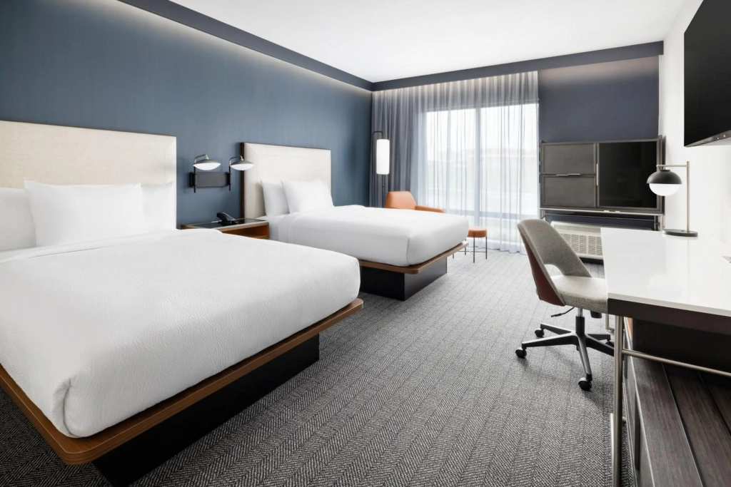 photo 1 of Courtyard By Marriott New Castle