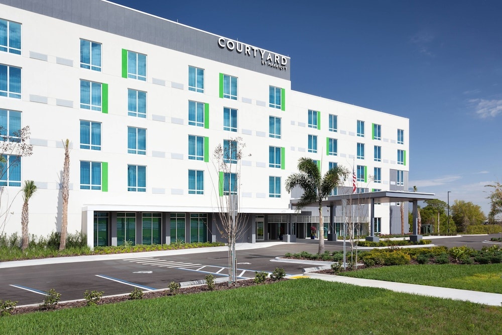 photo 1 of Courtyard Winter Haven