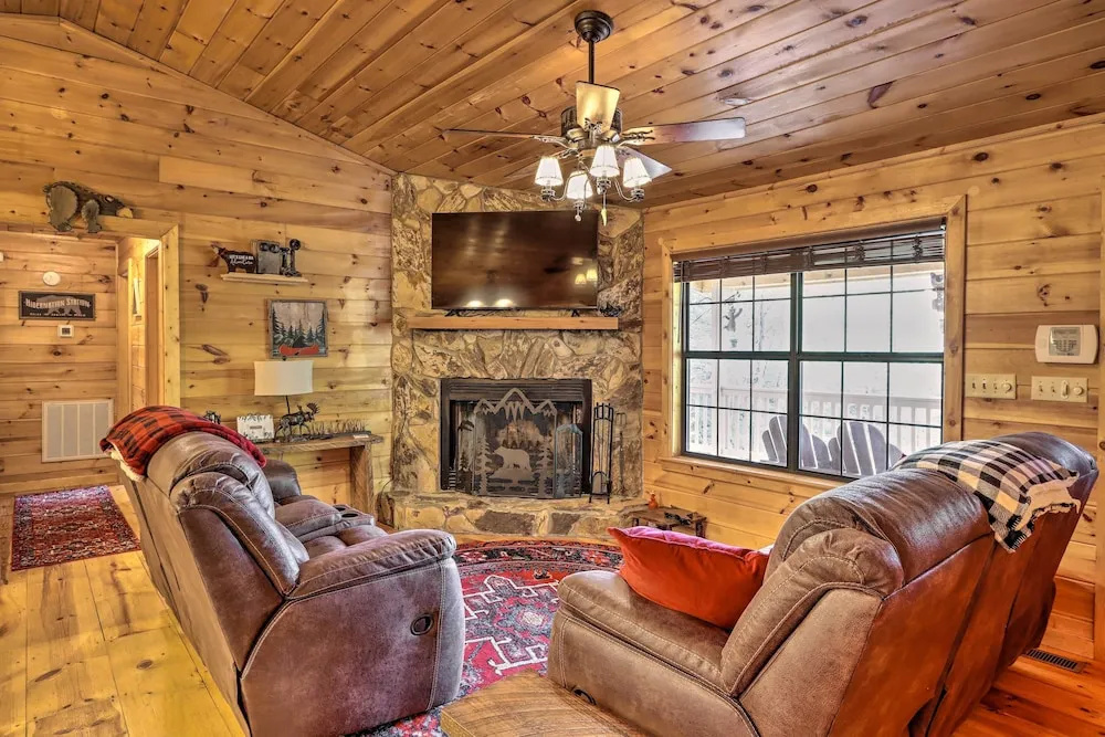 photo 1 of Cozy Cherry Log Cabin ~ 10 Mi to Mercier Orchards