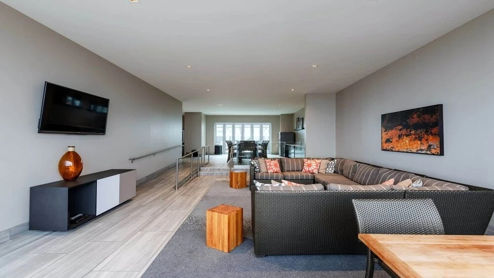 photo 1 of Cozysuites Spacious 1Br W/ Sky Pool