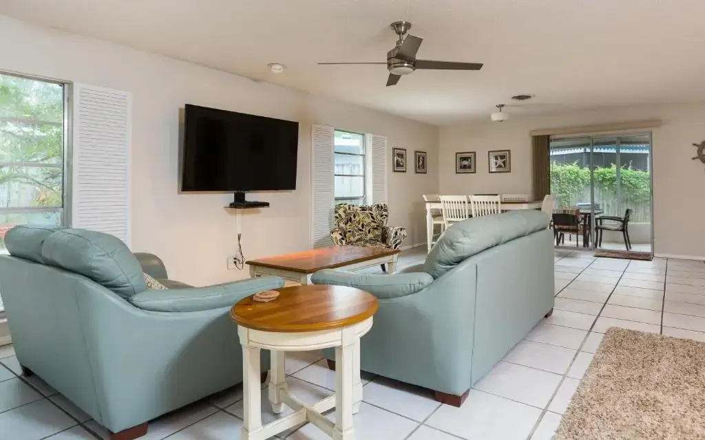 photo 1 of Crescent Street 1138 A, pet-friendly, 2 bedrooms, Pool, Walk to the beach