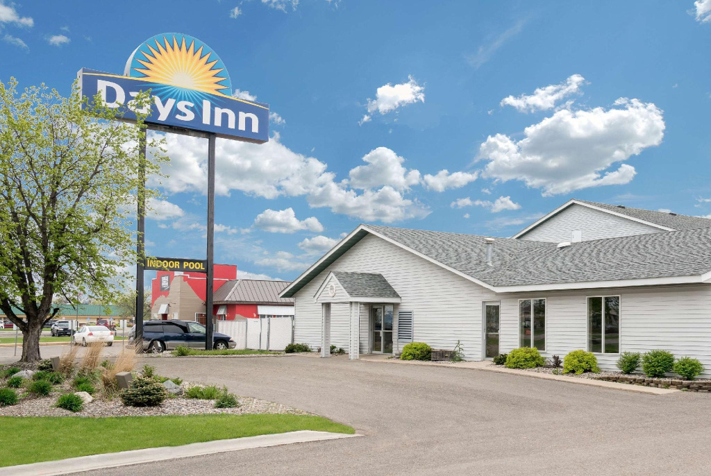 photo 1 of Relax Inn