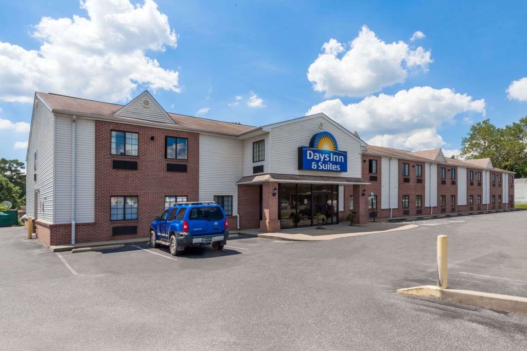 photo 1 of Days Inn & Suites by Wyndham Cambridge