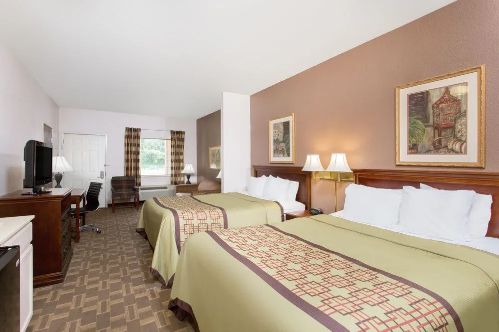 photo 1 of Days Inn By Wyndham Lexington
