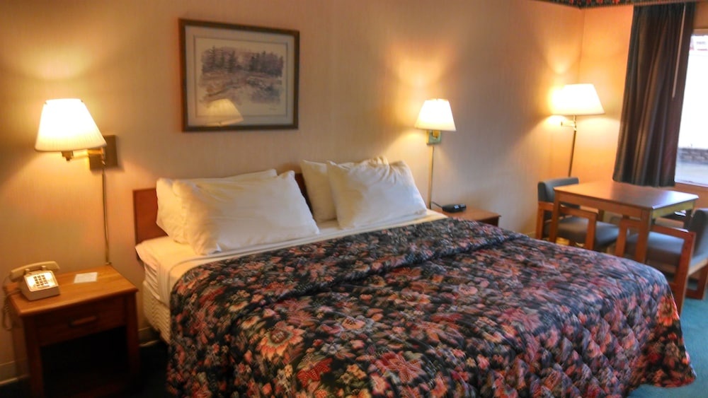 photo 1 of Days Inn Marion