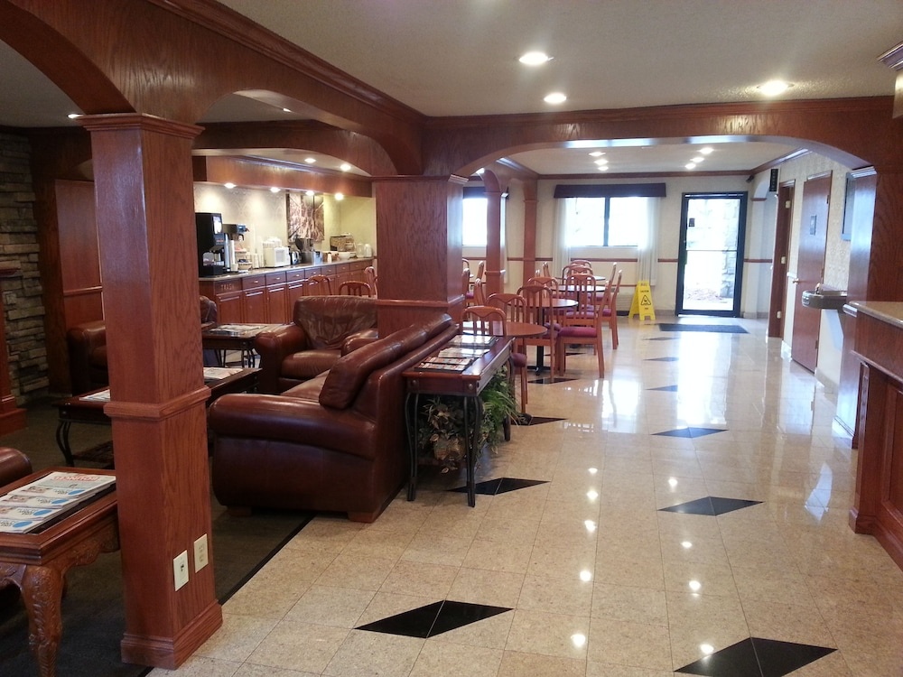 photo 1 of Days Inn & Suites Monroe