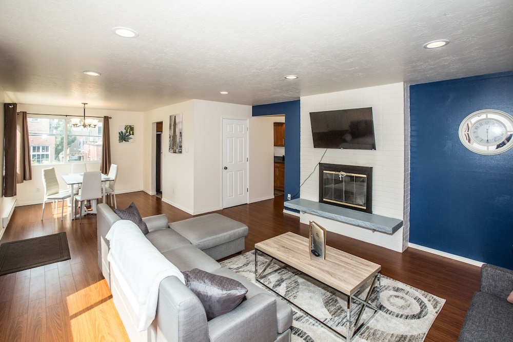photo 1 of Deplane At Blaine - 2 Seattle Apts - Sleeps 14