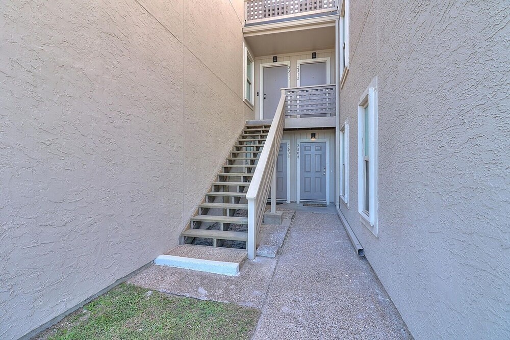 photo 1 of Dock Holiday 2 Bedroom Condo by Redawning