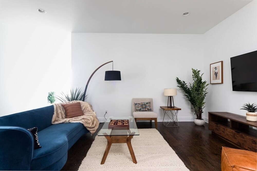 photo 1 of Domio Sylvan Park Luxurious 4BR Patio