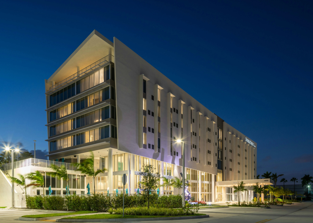 photo 1 of DoubleTree by Hilton Miami - Doral, FL