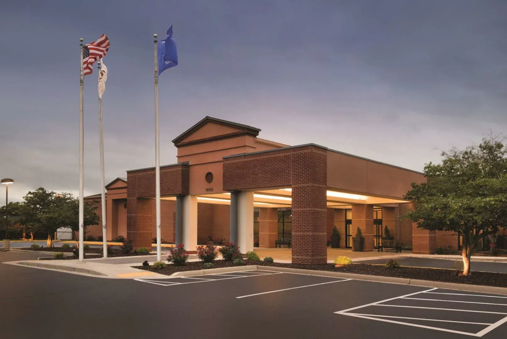 photo 1 of DoubleTree by Hilton Milwaukee - Brookfield