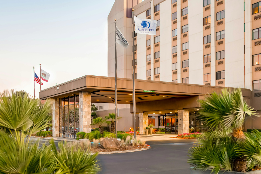 photo 1 of DoubleTree by Hilton San Francisco Airport