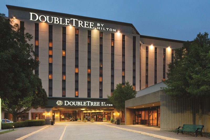 photo 1 of DoubleTree Dallas Near the Galleria