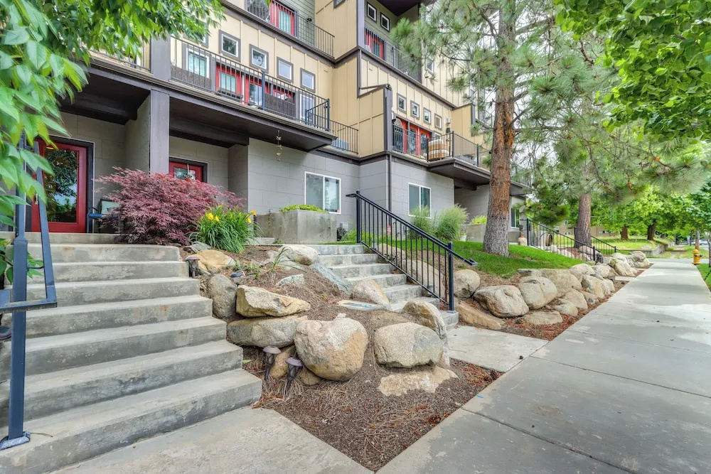 photo 1 of Downtown Coeur D'alene Townhome w/ 2 Balconies!