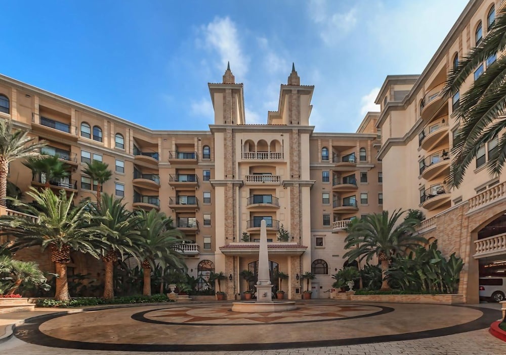 photo 1 of Downtown LA Artistic Apartments