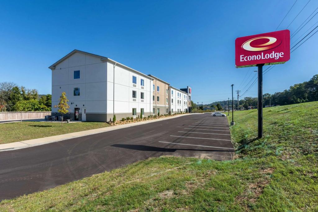 photo 1 of Econo Lodge Dayton North