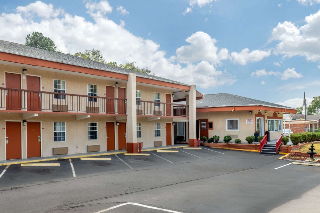 photo 1 of Econo Lodge Columbia Fort Jackson