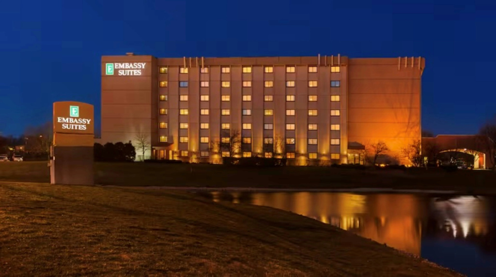 photo 1 of Embassy Suites by Hilton Chicago Schaumburg Woodfield