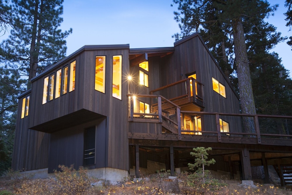photo 1 of European-style Trapper Mc Nutt Private Home 5 Bedrooms 4 Bathrooms Hom