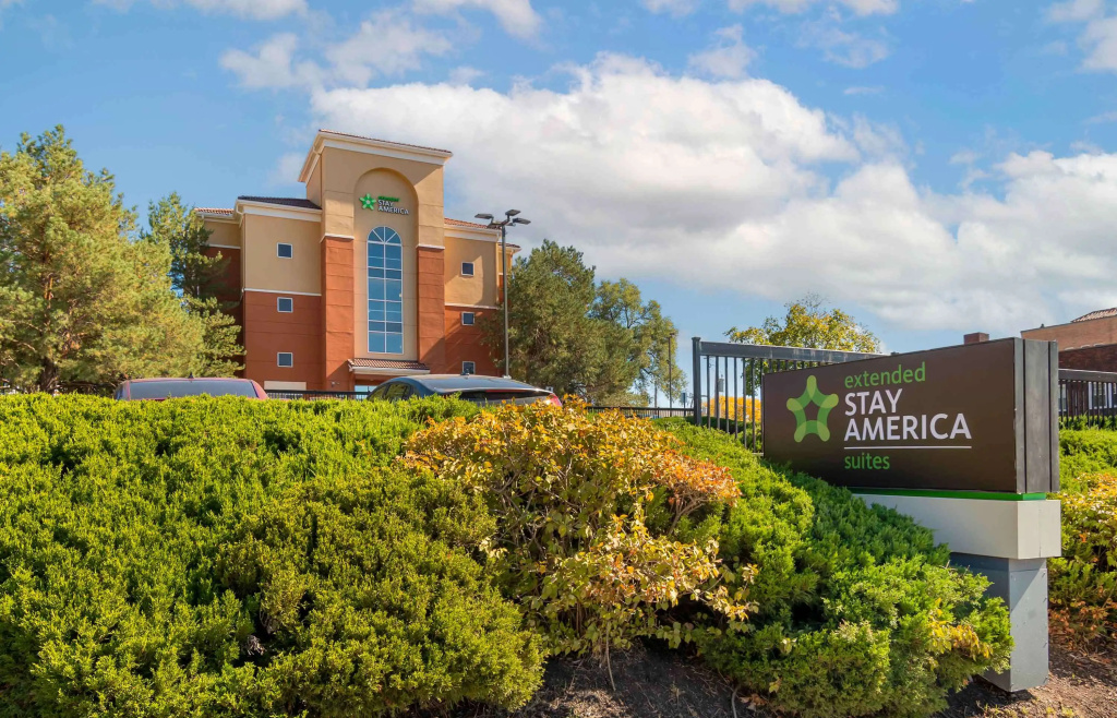 photo 1 of Extended Stay America Suites - Kansas City - Country Club Plaza