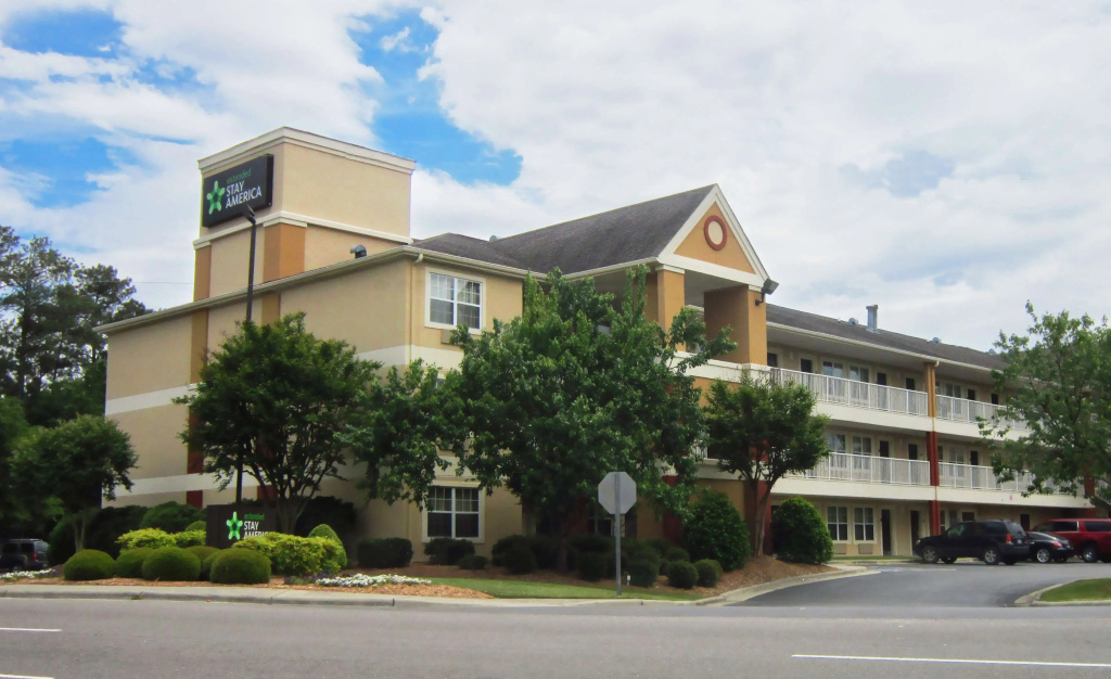 photo 1 of Extended Stay America Select Suites Fayetteville Owen Dr