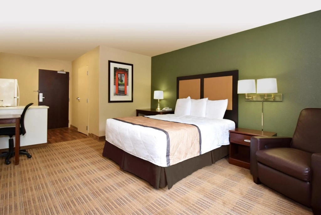 photo 1 of Extended Stay America Suites Los Angeles Torrance Blvd