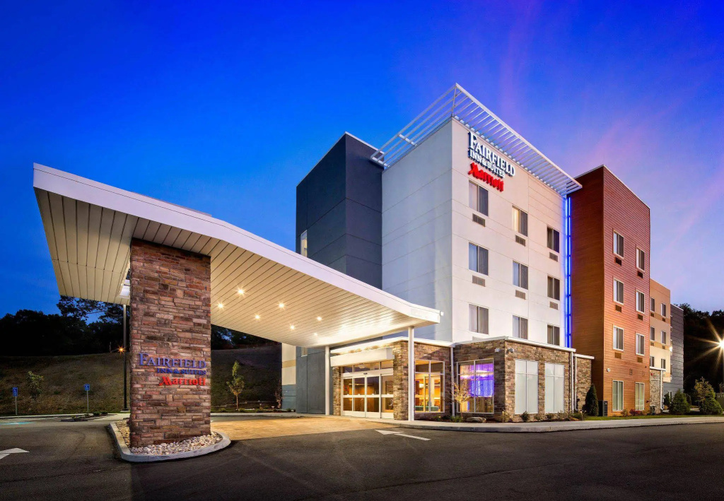 photo 1 of Fairfield Inn & Suites Monaca