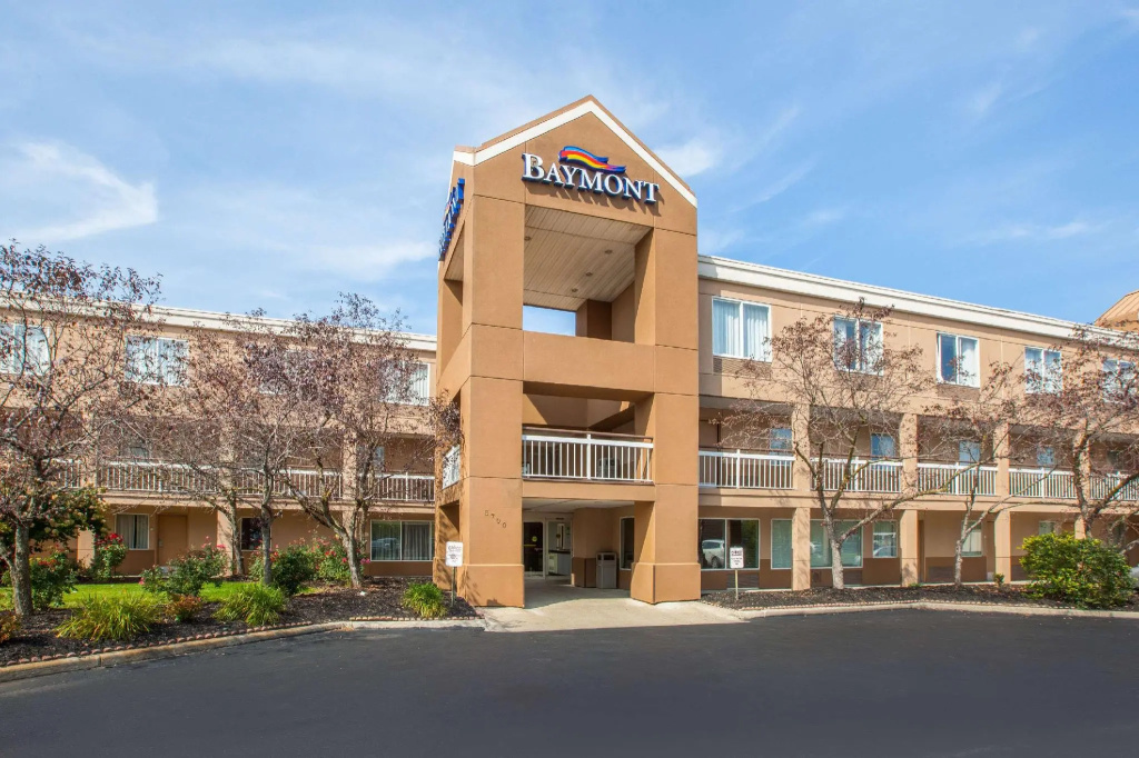 photo 1 of Americas Best Value Inn Canton
