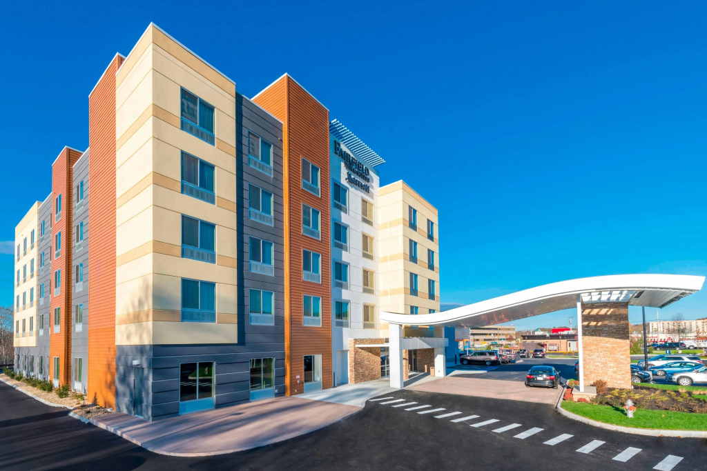 photo 1 of Fairfield Inn & Suites Boston Marlborough/Apex Center