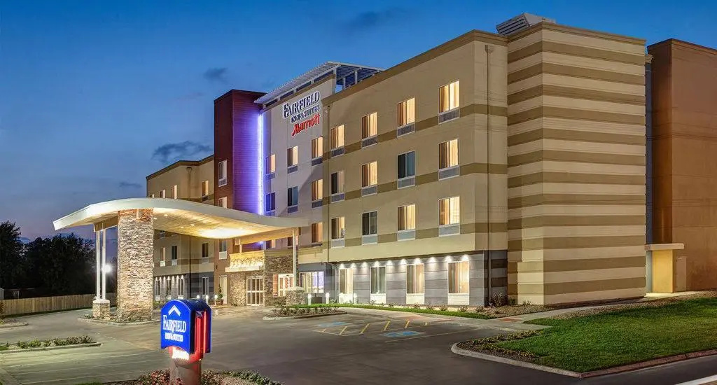 photo 1 of Fairfield Inn & Suites by Marriott Nashville Airport