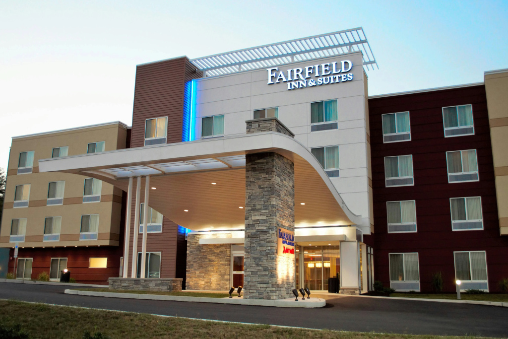 photo 1 of Fairfield Inn & Suites Stroudsburg Bartonsville / Poconos