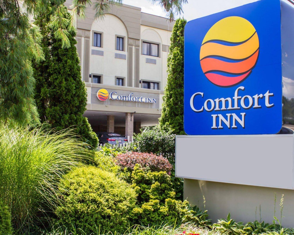 photo 1 of Comfort Inn Syosset-Long Island
