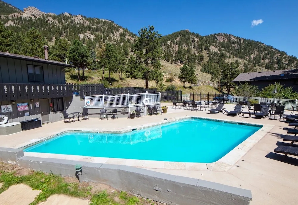 photo 1 of Fawn Valley Inn: 279 3 Bedroom Condo