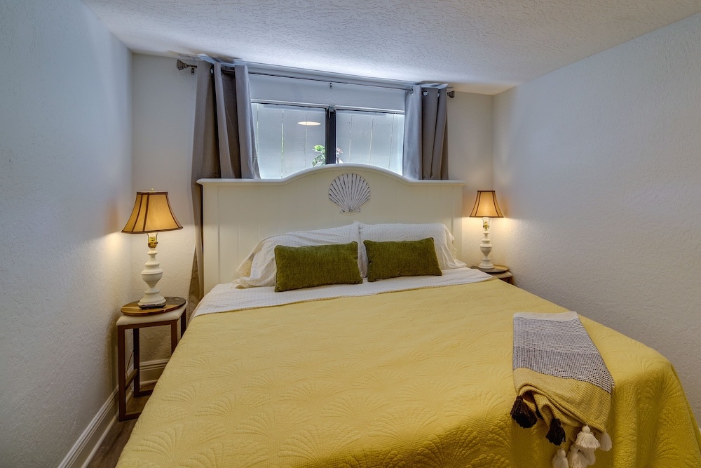 photo 1 of Melbourne Escape w/ Screened Patio, Near Beaches!