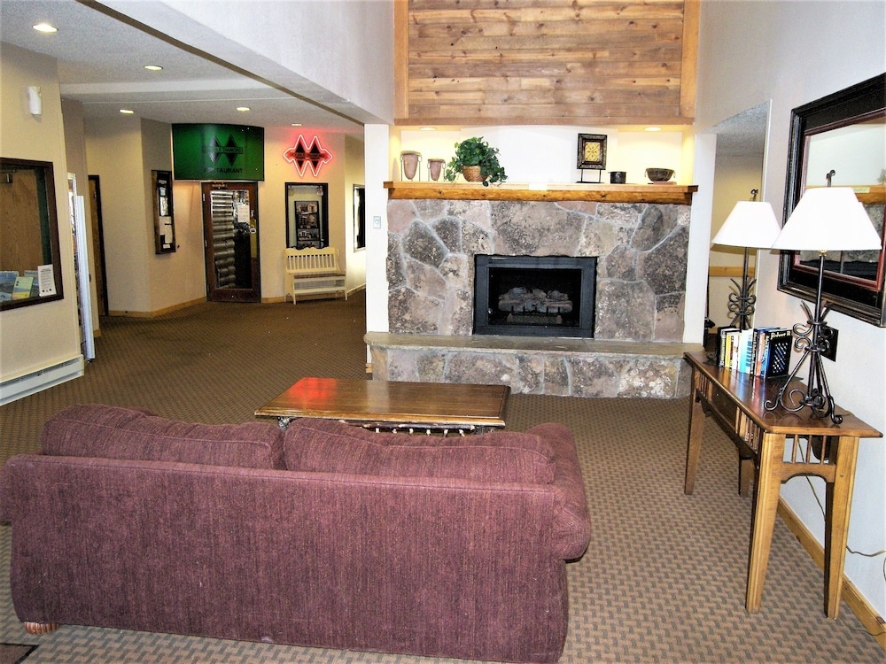 photo 1 of FP202S Foxpine Inn by RedAwning