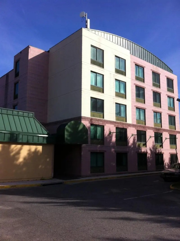 photo 1 of Garden Inn