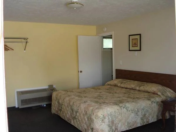 photo 1 of Geneva Inn