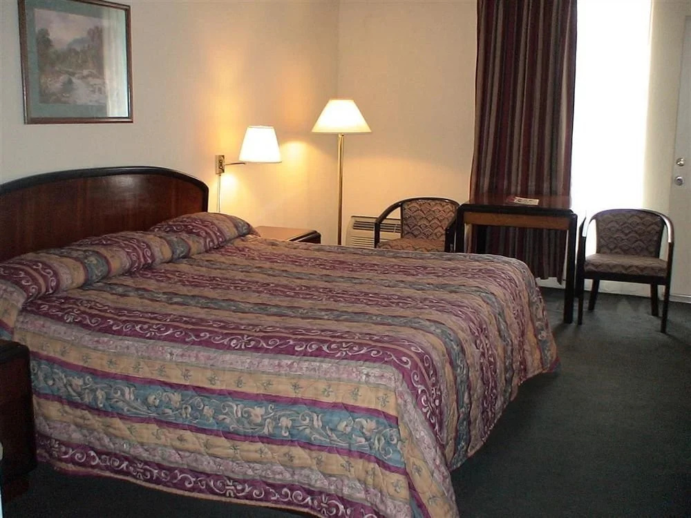 photo 1 of Greenway Inn Suites
