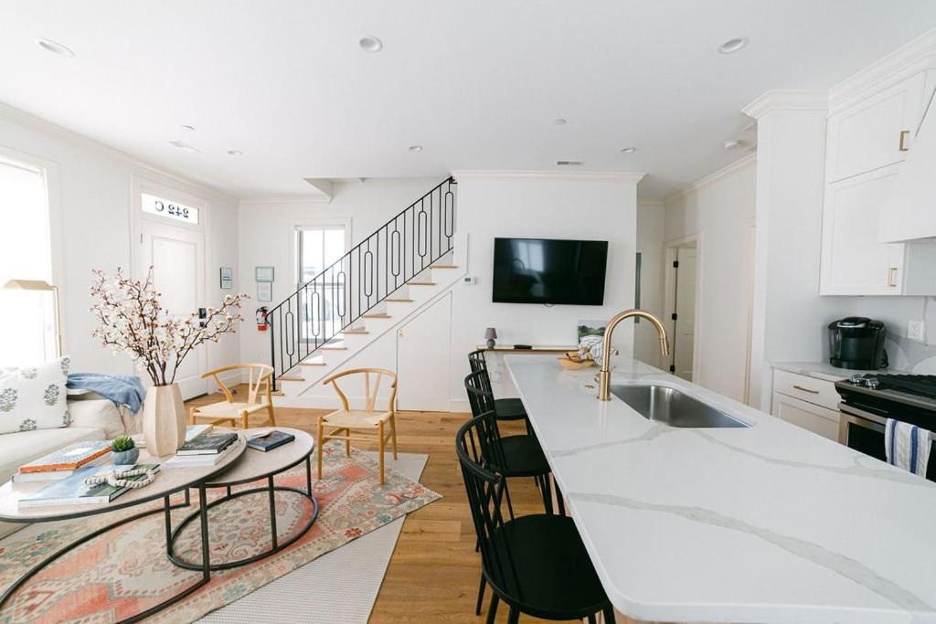 photo 1 of Guesthouse Charleston WEST 242 B and C