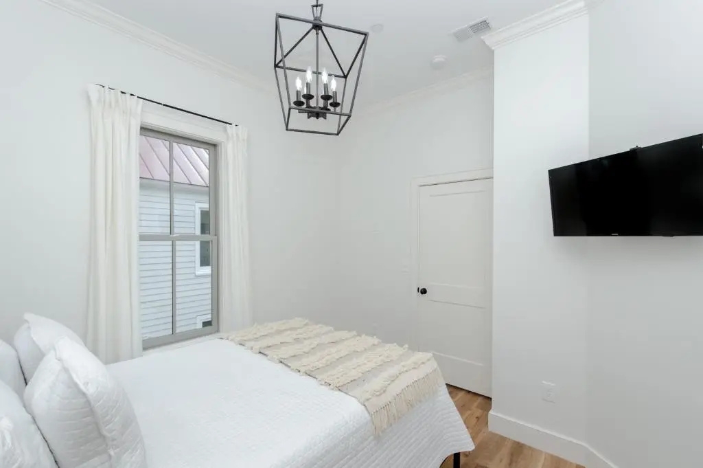 photo 1 of Guesthouse Charleston WEST 242 B