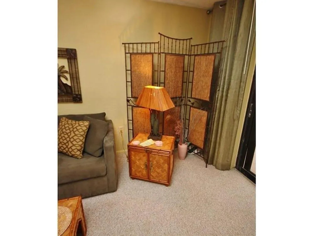 photo 1 of Hacienda del Sol I 402 Apartment 1