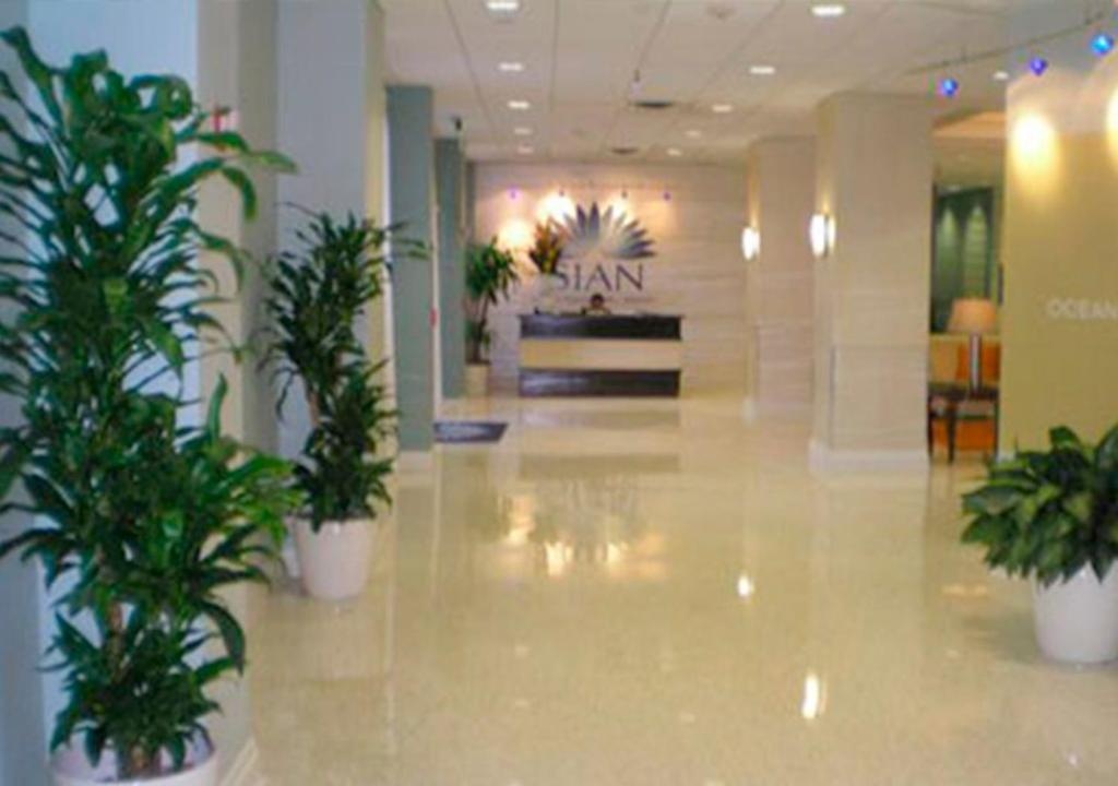 photo 1 of Hallandale 11D